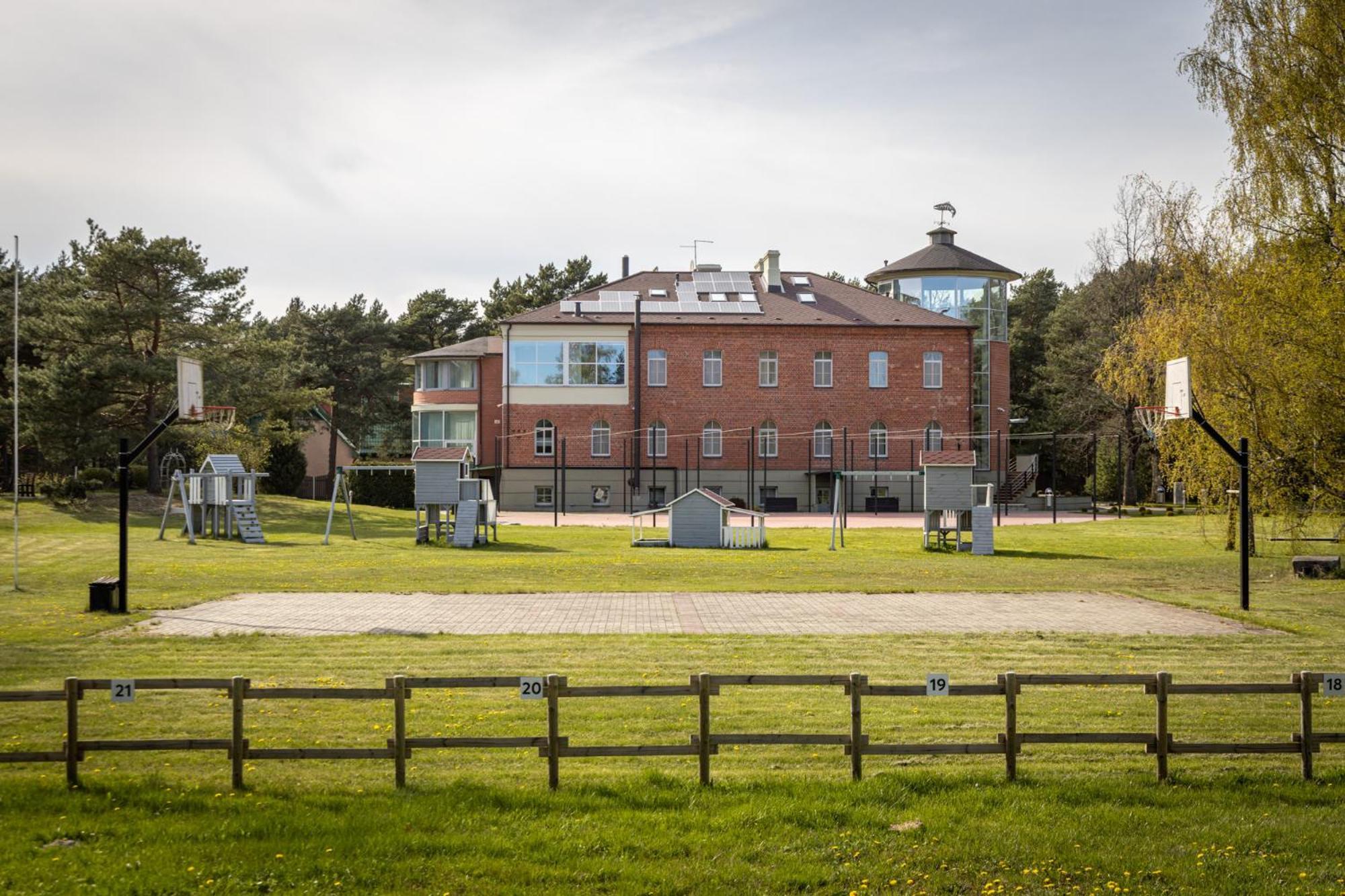 Roze Village Jurnieka Ligzda Perkone Exterior photo