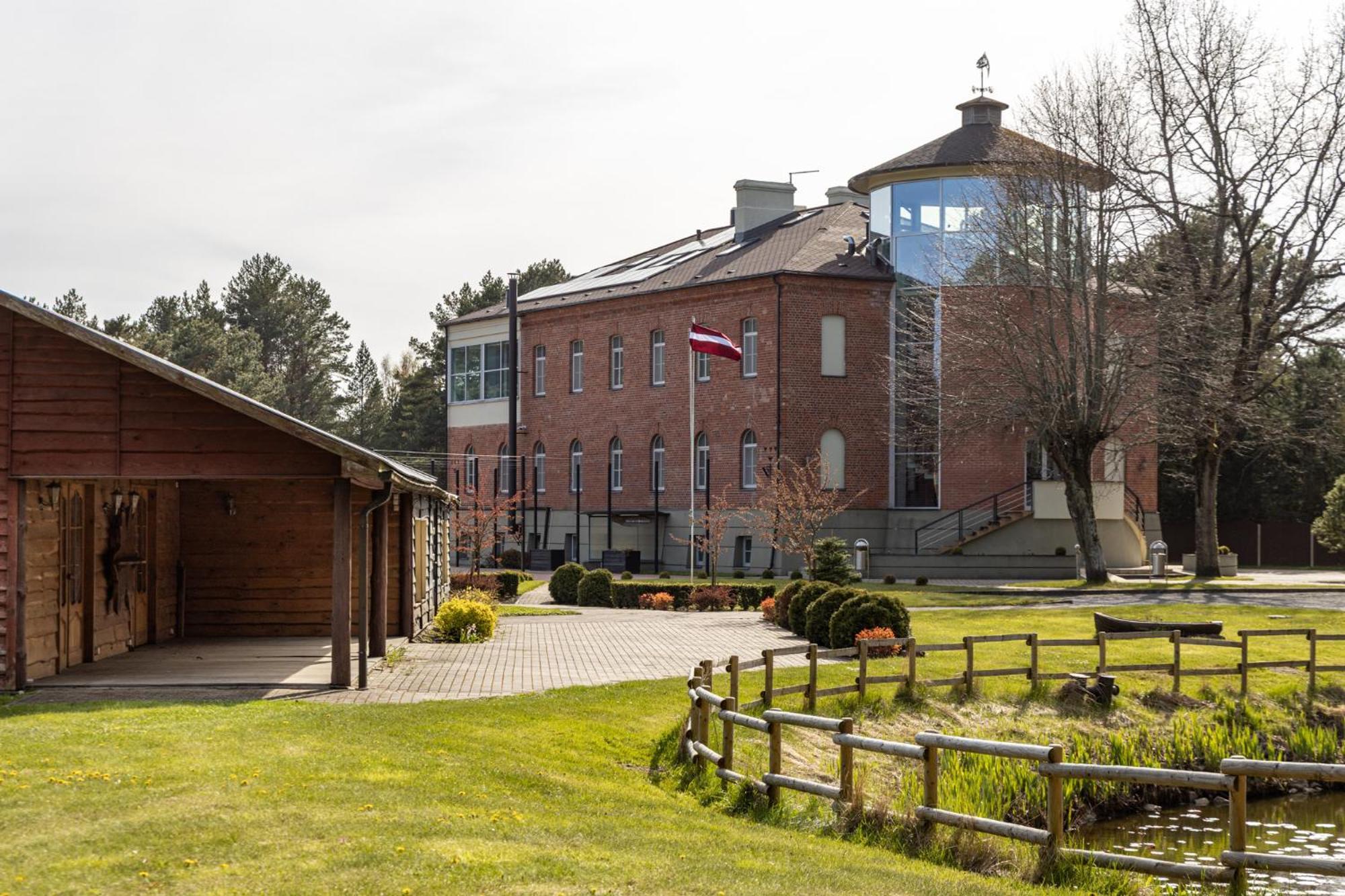 Roze Village Jurnieka Ligzda Perkone Exterior photo